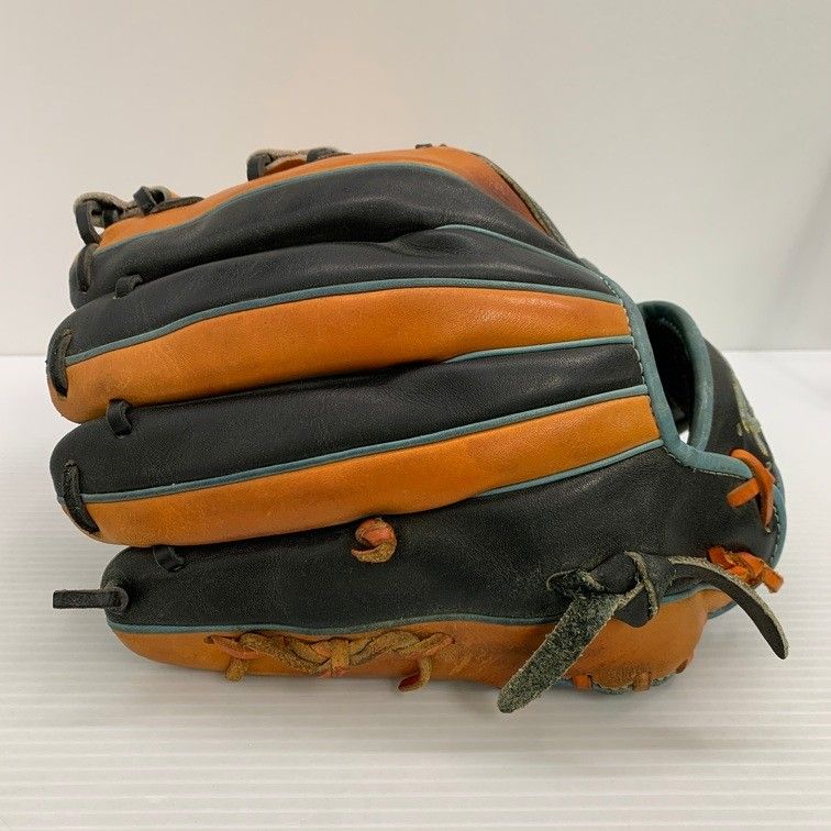 中古品 オンクラウドナイン ON CLOUD NINE 軟式 内野手用グローブ 刺繡入り 3964 中古品 オンクラウドナイン ON CLOUD NINE 軟式 内野手用
