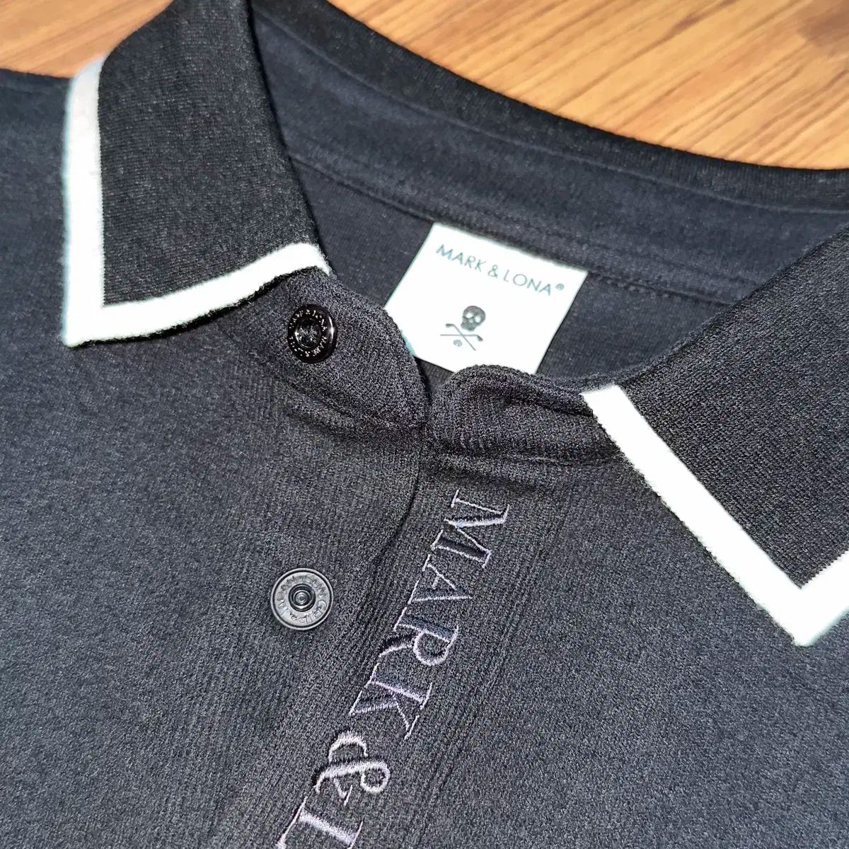 LONA マークアンドロナ