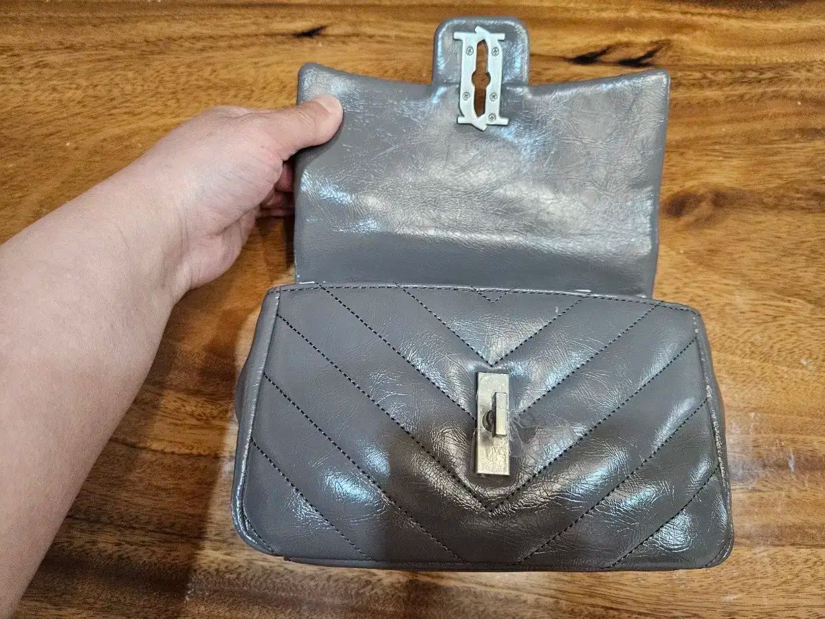 ジャストナチェーンクロスバッグ販売商品