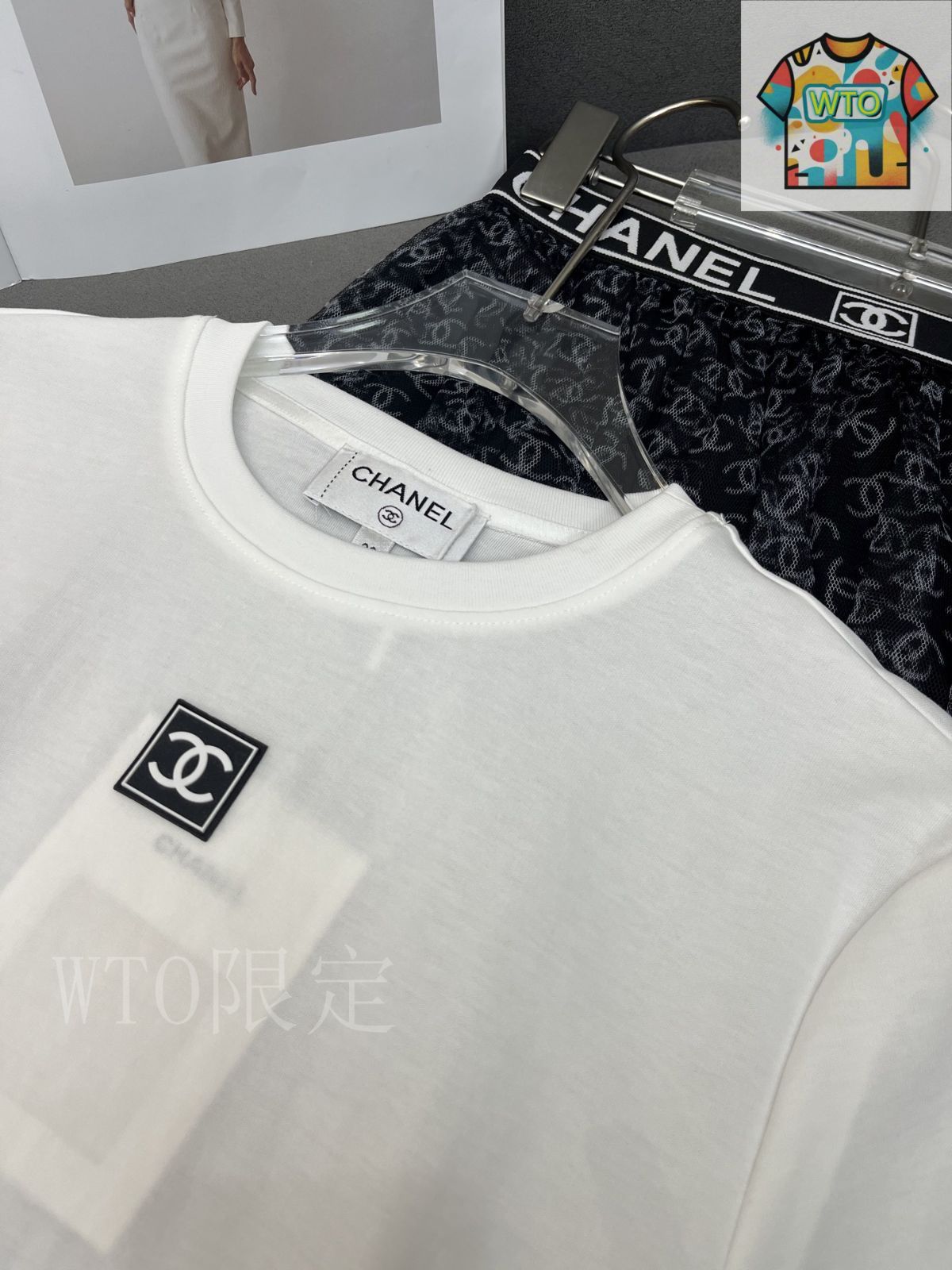 今日特価】Chanel 25 春夏 T シャツ + ハーフスカート セット-3
