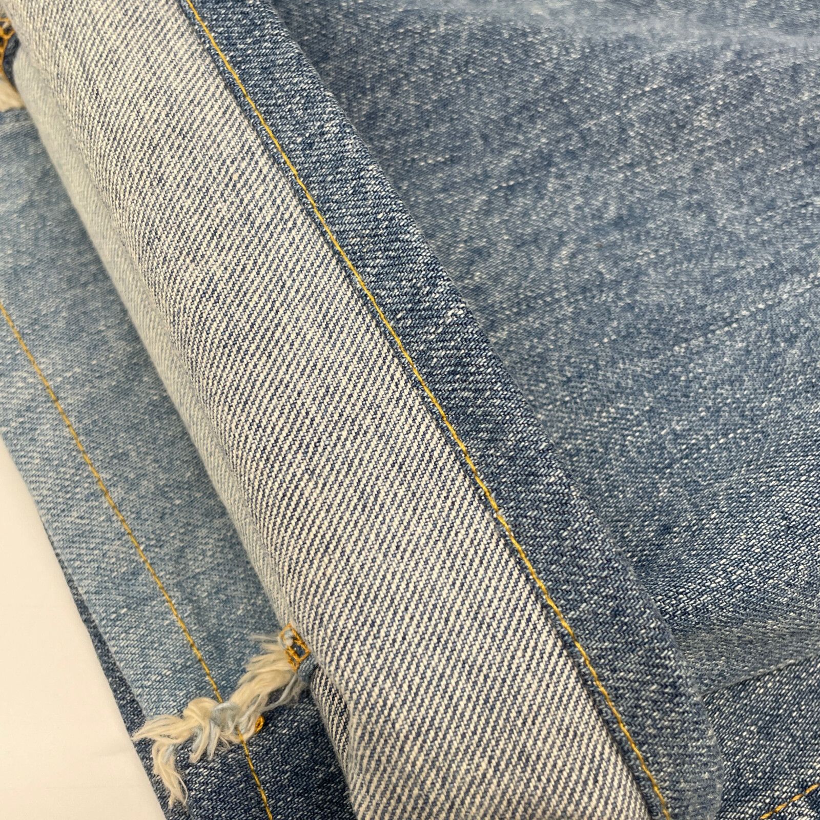 プリーツプリーズ イッセイミヤケ クロップドパンツ モザイク柄