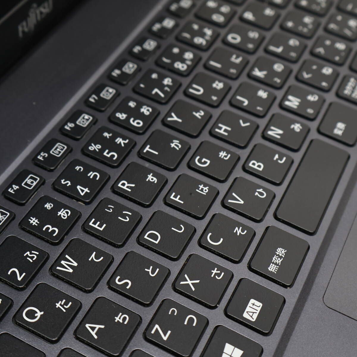 ☆DELL Vostro 3590 高性能CPU i5-10世代 SSD256GB/メモリ8GB/無線LAN