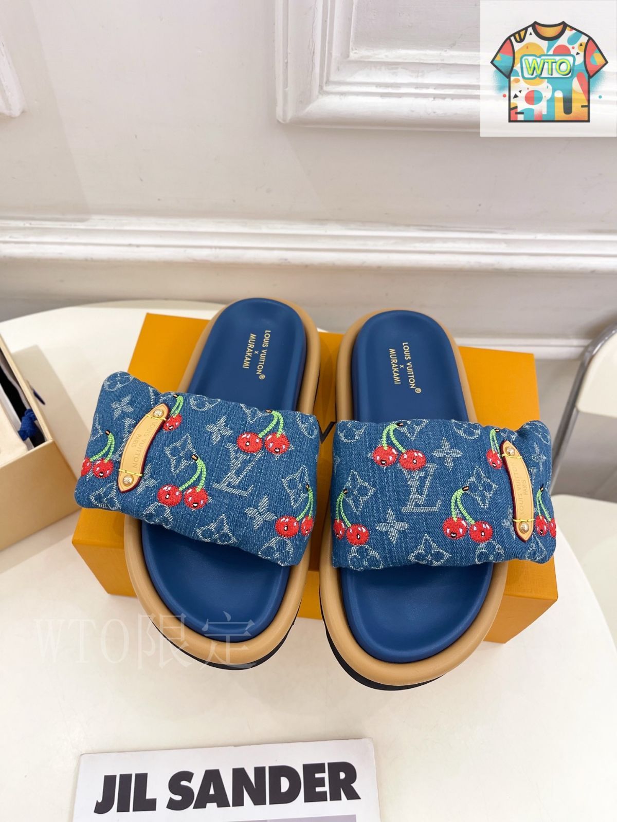 【程よい存在感】LOUIS VUITTON サンキス フラットサンダル LOUIS VUITTONルイヴィトンフラットサンダル01 - メルカリ