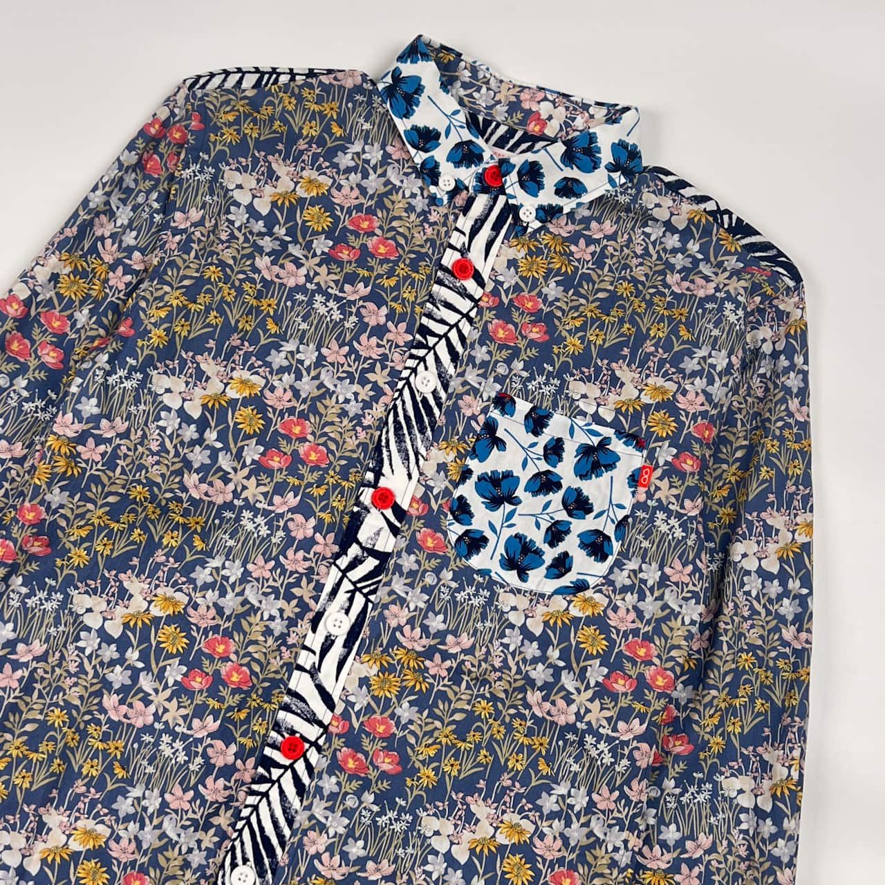 河谷シャツ 花柄 半袖 切り替え サイズM マルチカラー　刺繍 河谷シャツ 花柄 半袖 切り替え サイズM マルチカラー 刺繍