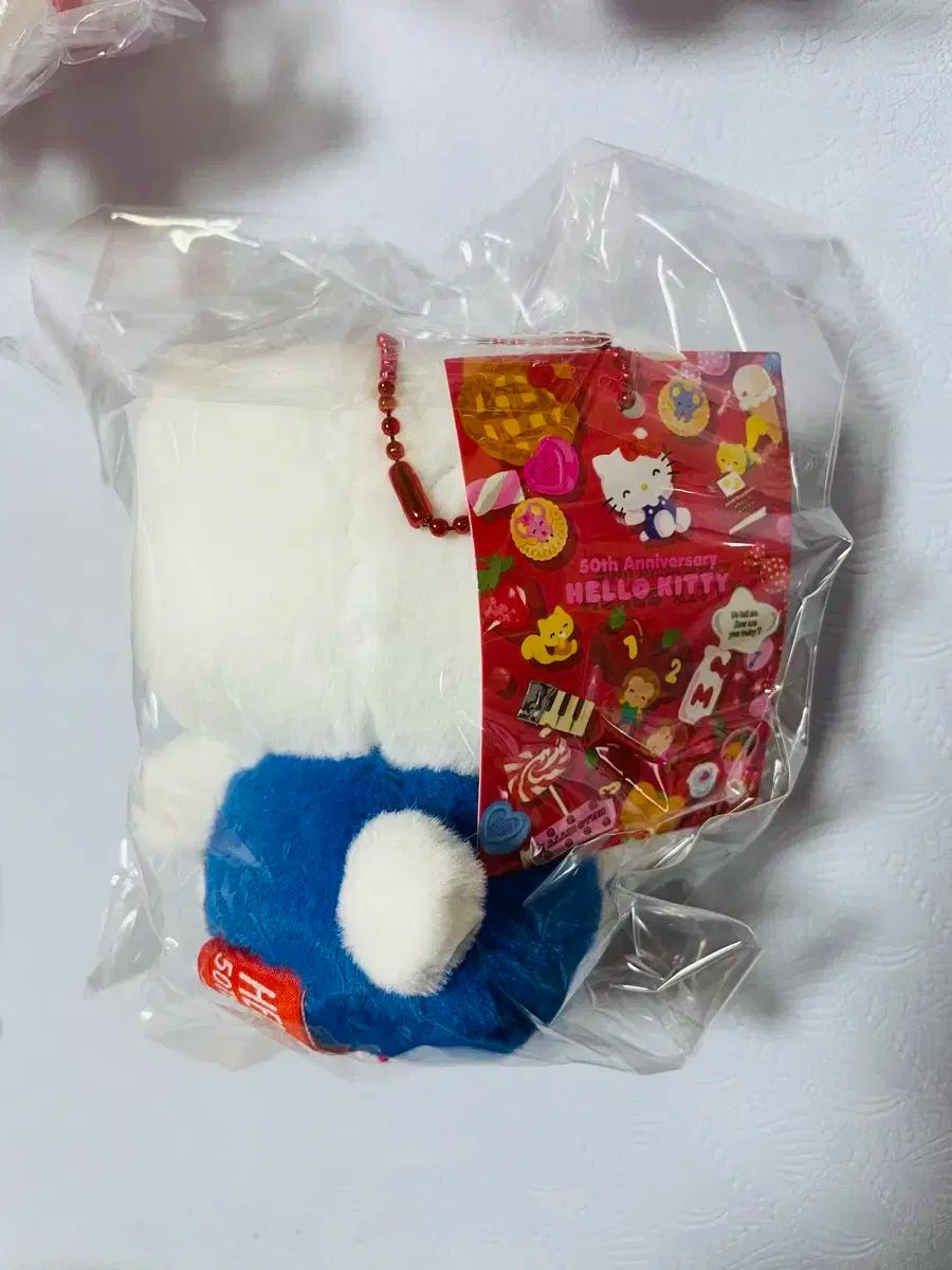 キティ 50 記念日 マスコット