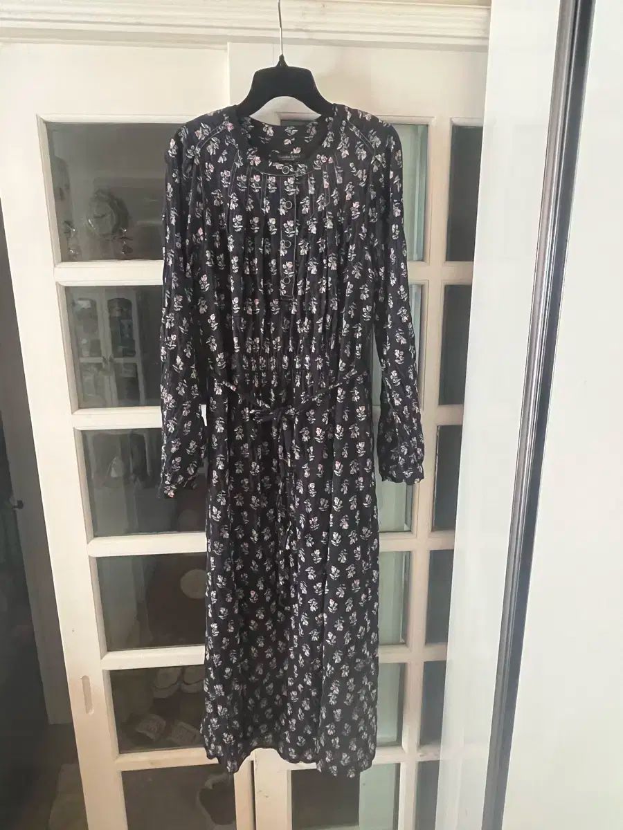 T I サースデーアイランド フラワー ロング ONE PIECE 66