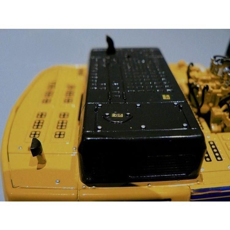 新品未使用◇ミニカー 1/50 コマツ KOMATU PC450LC-8 8011 XY7