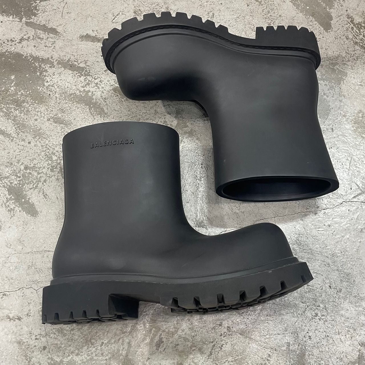 バレンシアガステロイドブーツ24ss サイズ42