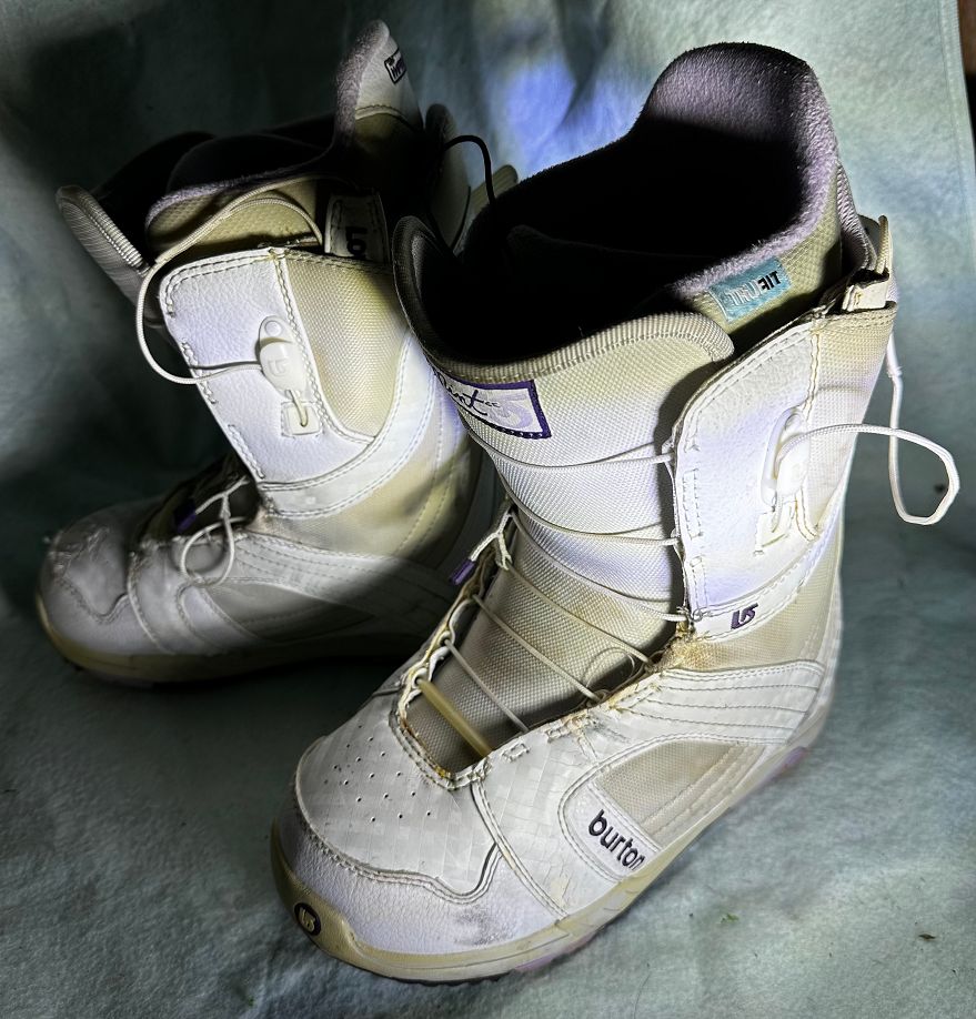 中古 13/14 BURTON MINT ASIAN-FIT バートン ミント アジアン