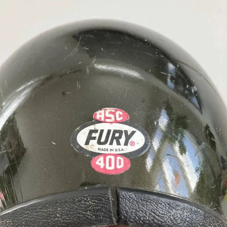 FURY☆ビンテージヘルメット Lサイズ 送料込み 白バイザー 黒色 - メルカリ