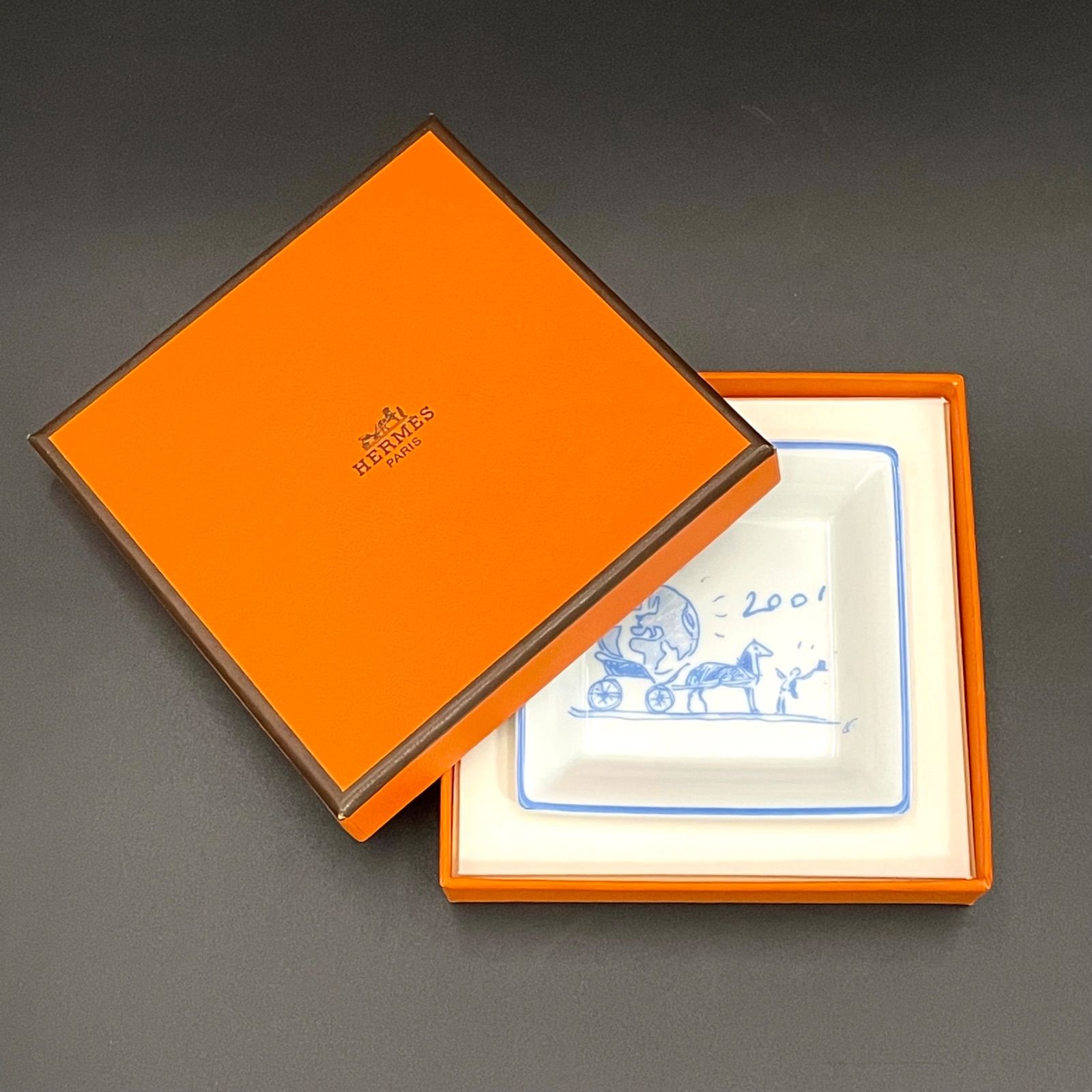 非売品　HERMES エルメス　アッシュトレイ2001年ノベルティ灰皿 非売品 ◇ エルメス ◇ HERMES アッシュトレイ 2001年 ノベルティ