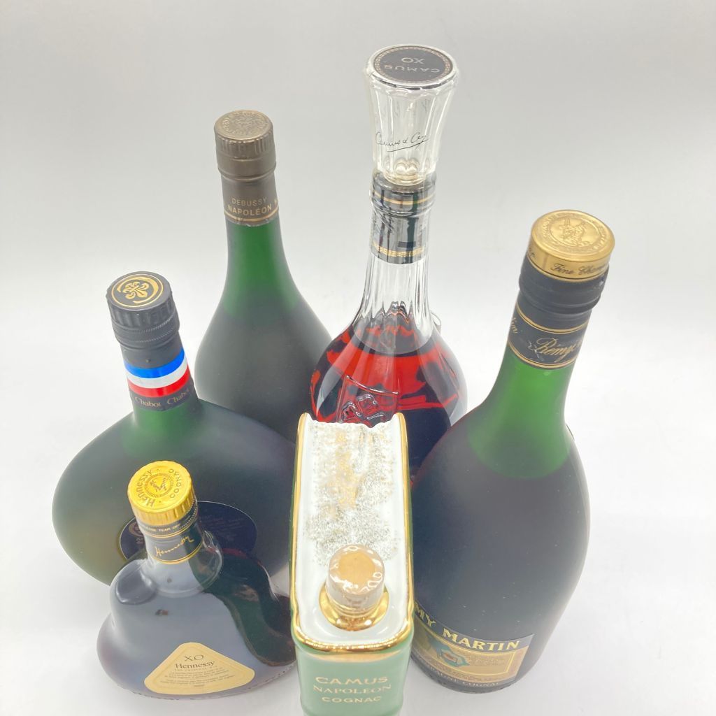 ヘネシー XO 金キャップ ドビュッシーナポレオン付 Hennessy（ヘネシー