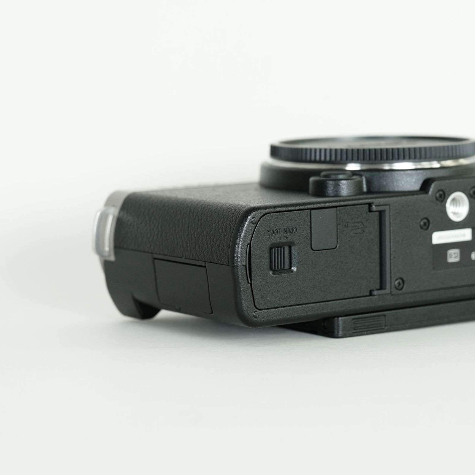 LUMIX DC-S9