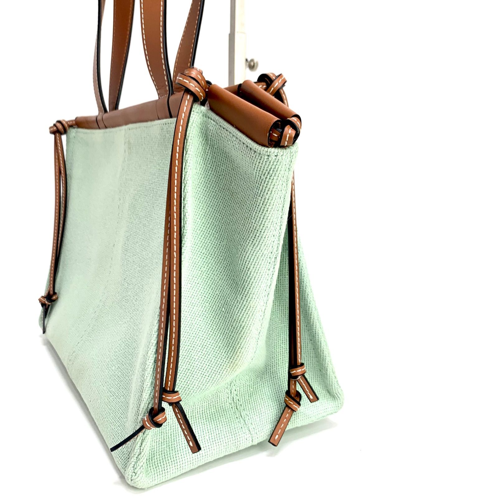 LOEWEロエベキャンパスレザーハンドルバッグトートバッグ - メルカリ 