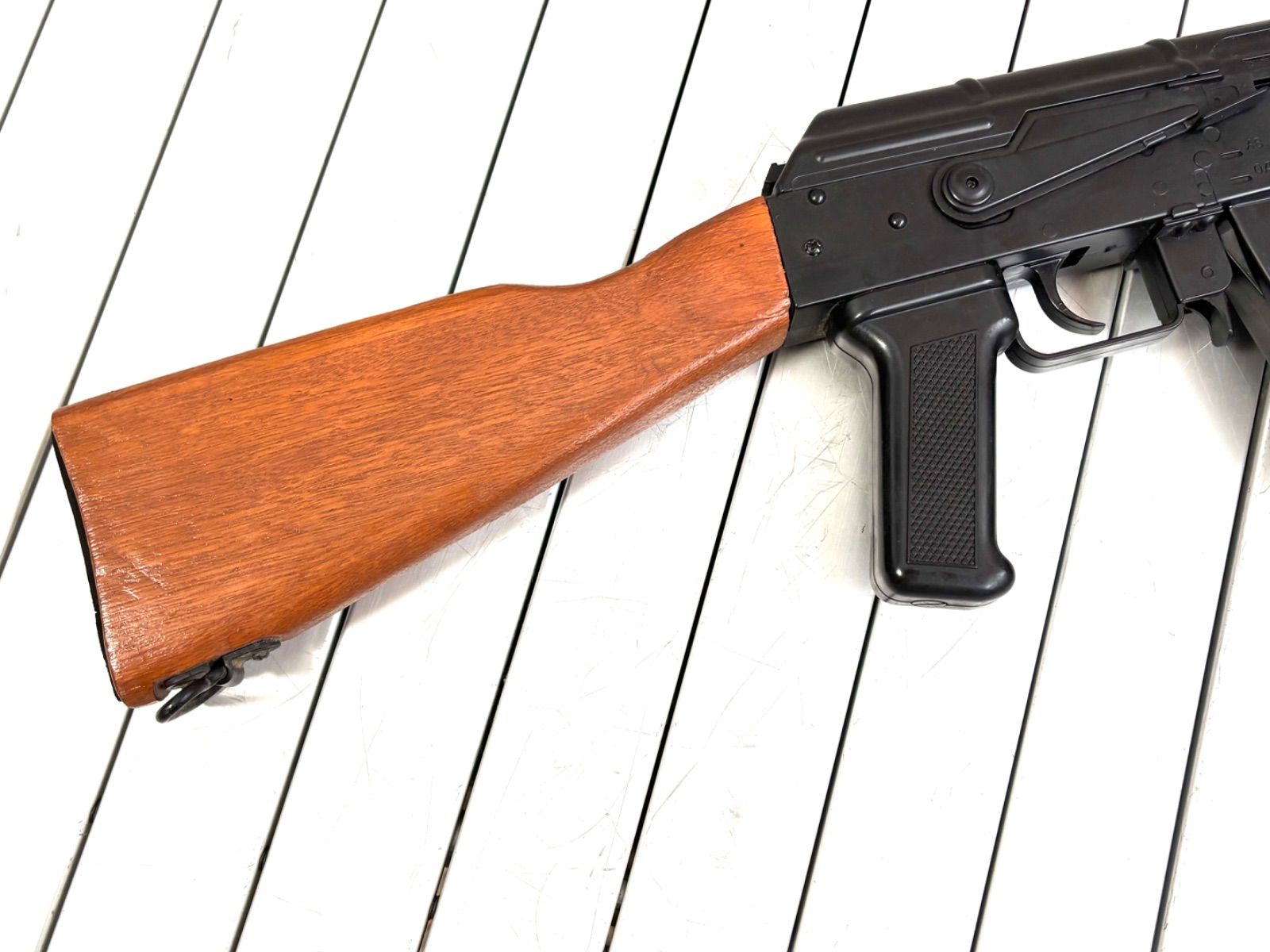 ASGK 1977 アサルト ライフル エアガン現状品 - メルカリ