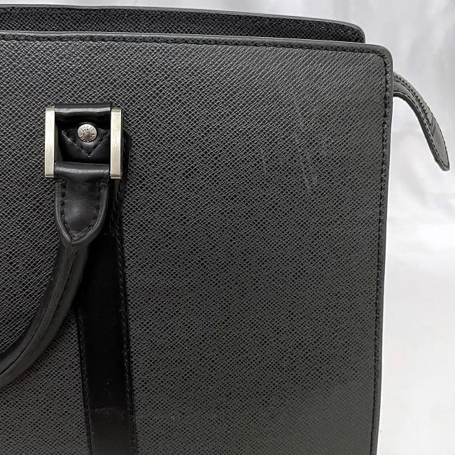 ルイヴィトン　ポルトドキュマンロザン　タイガ　ブラック　黒　ビジネスバッグ ルイヴィトン ポルトドキュマンロザン タイガ ブラック 黒 ビジネス