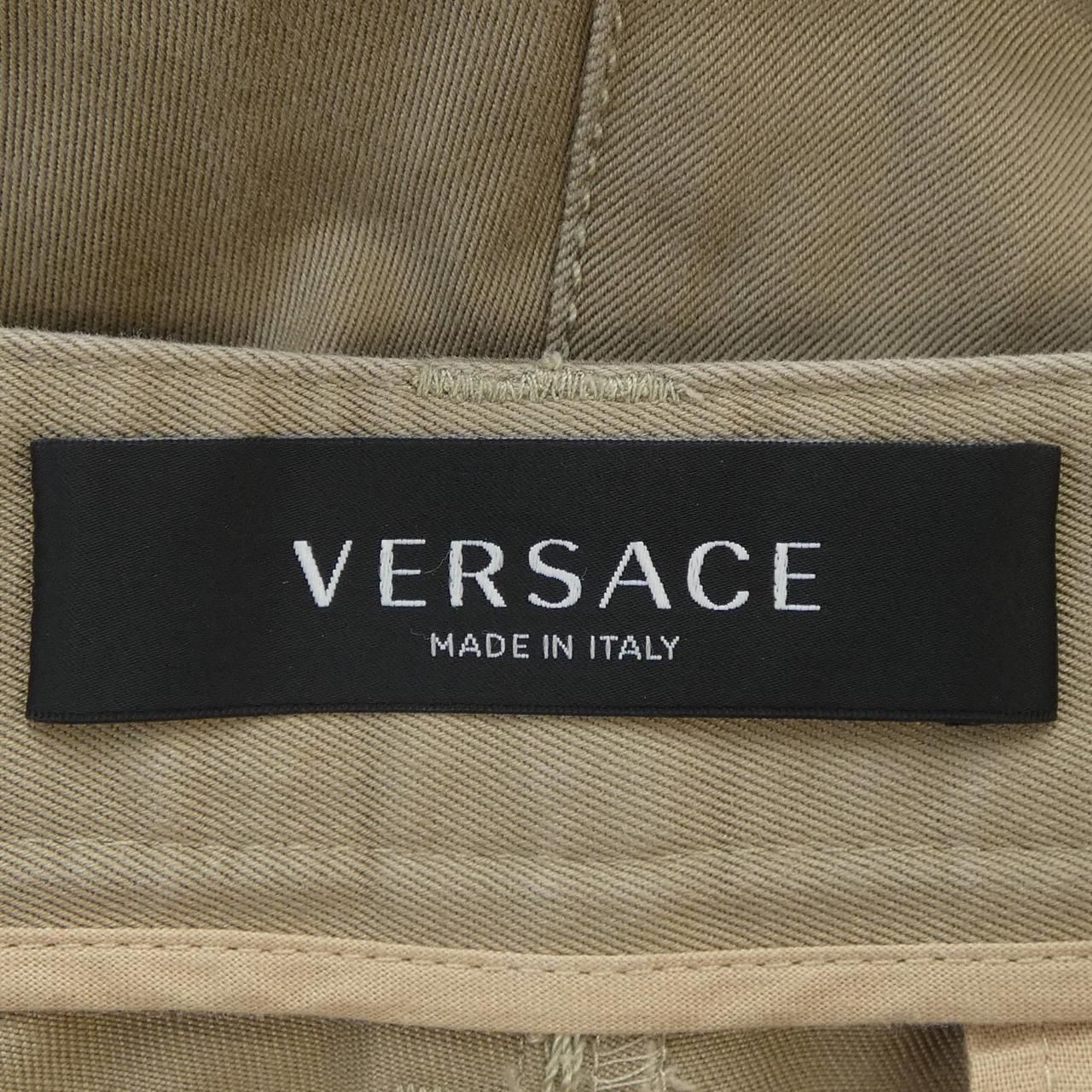 ヴェルサーチ VERSACE ショートパンツ