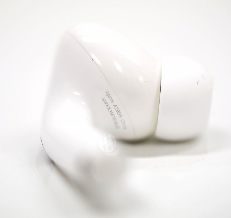 AirPods Pro 第2世代 A2699 A2698 A2700 ホワイト エアポッズ Apple