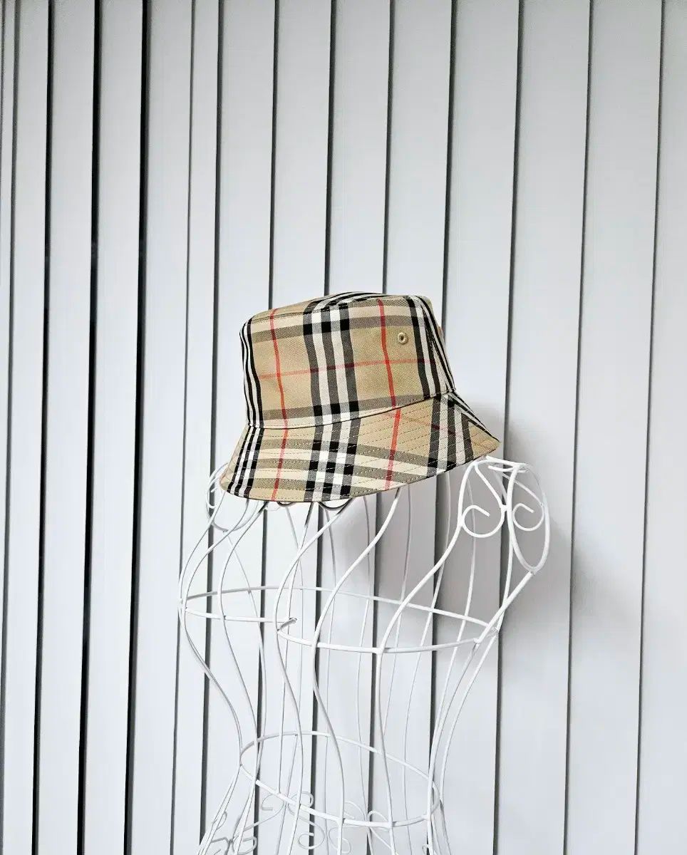 BURBERRY リバーシブル バケットハット Mサイズ バーバリーバケット