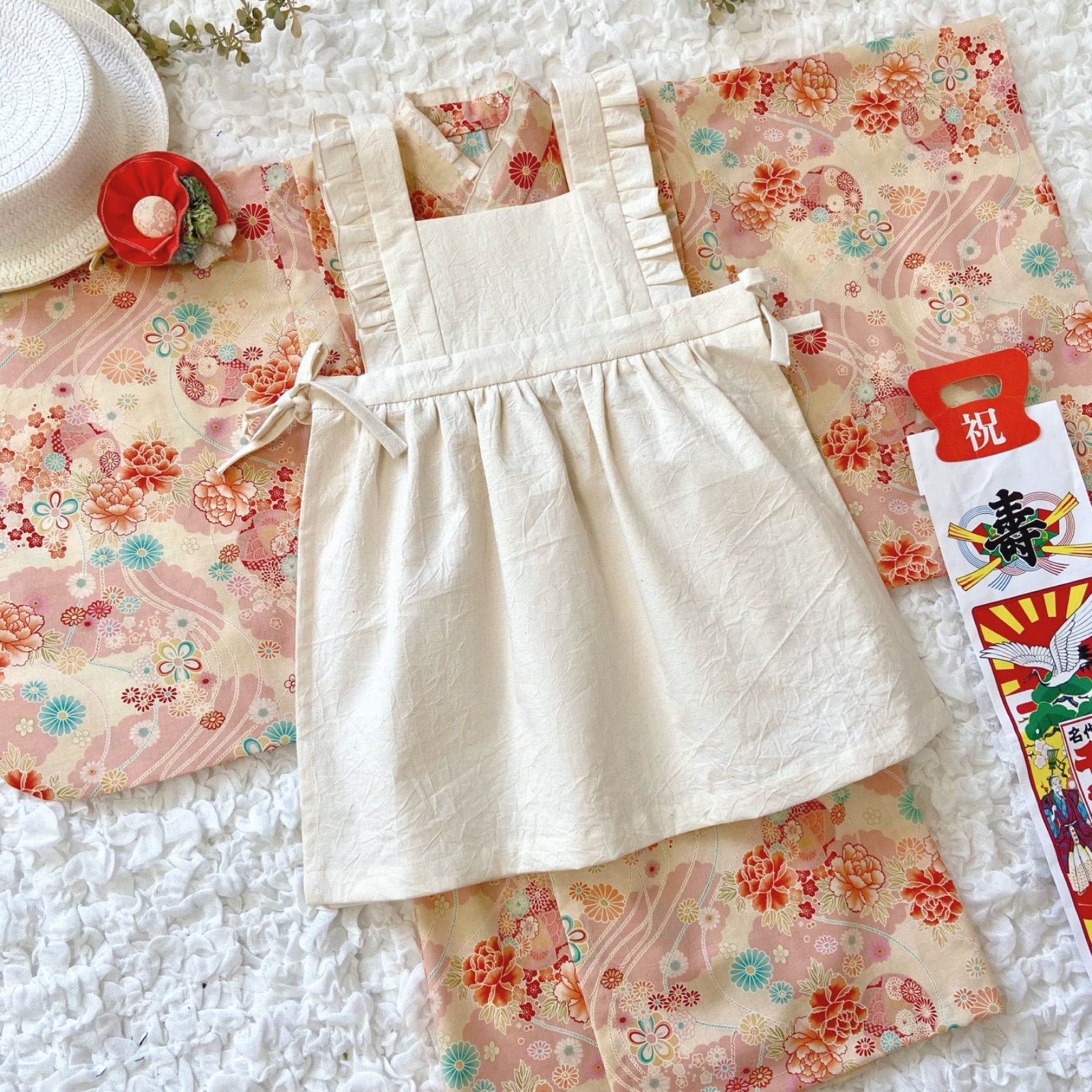 七五三 3歳 女の子 着物＆被布エプロンセット　朱色和柄×生成り ／ハンドメイド 七五三 3歳 女の子 着物＆被布エプロンセット 朱色和柄×生成り