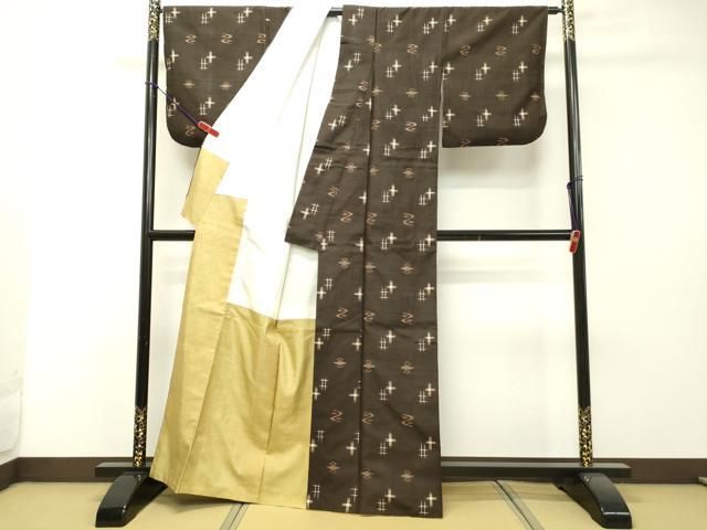 平和屋着物○国指定重要無形文化財 本場久米島紬 手織 吉祥文 正絹  