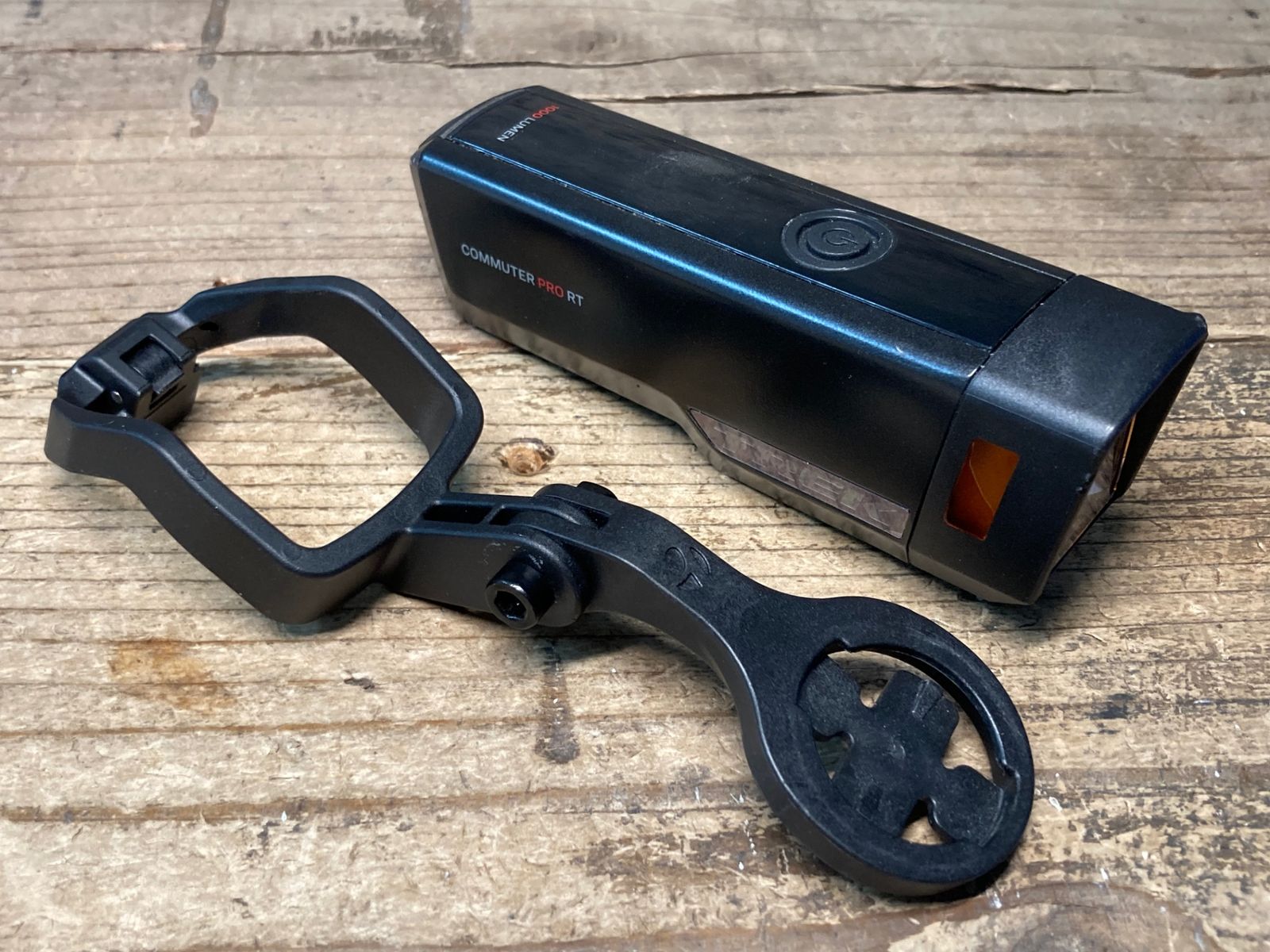 新品、未開封　TREK　コミュータープロRT　フロントバイクライト Trek Commuter Pro RT Front Bike Light(トレック コミューター