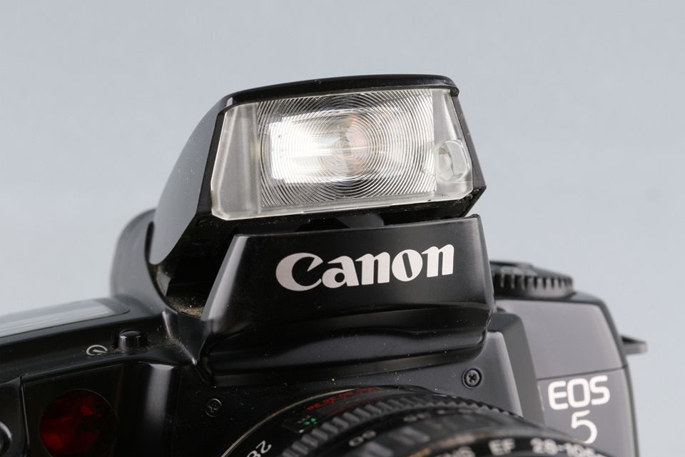 Canon EOS 5 + EF 28-105mm F/3.5-4.5 Lens + VG10 #59928G32