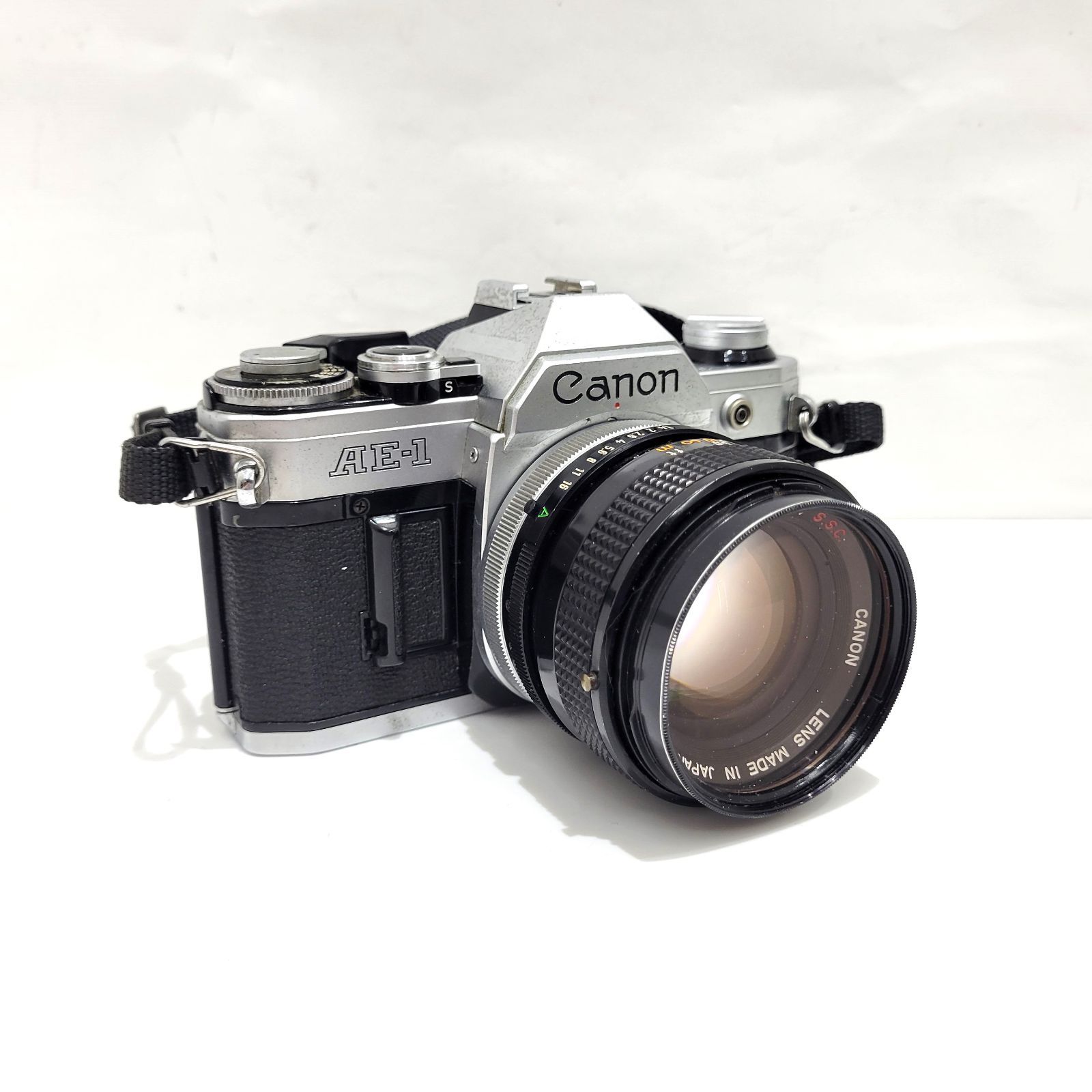 極上品キャノンAE-1 Program Canon キャノン AE-1 一眼レフ フィルム