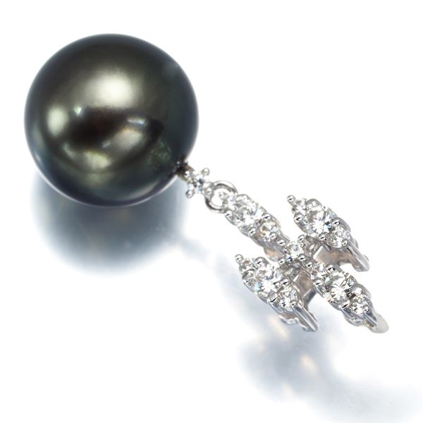 TASAKI タサキ ペンダントトップ ブラックパール 真珠 10.8mm