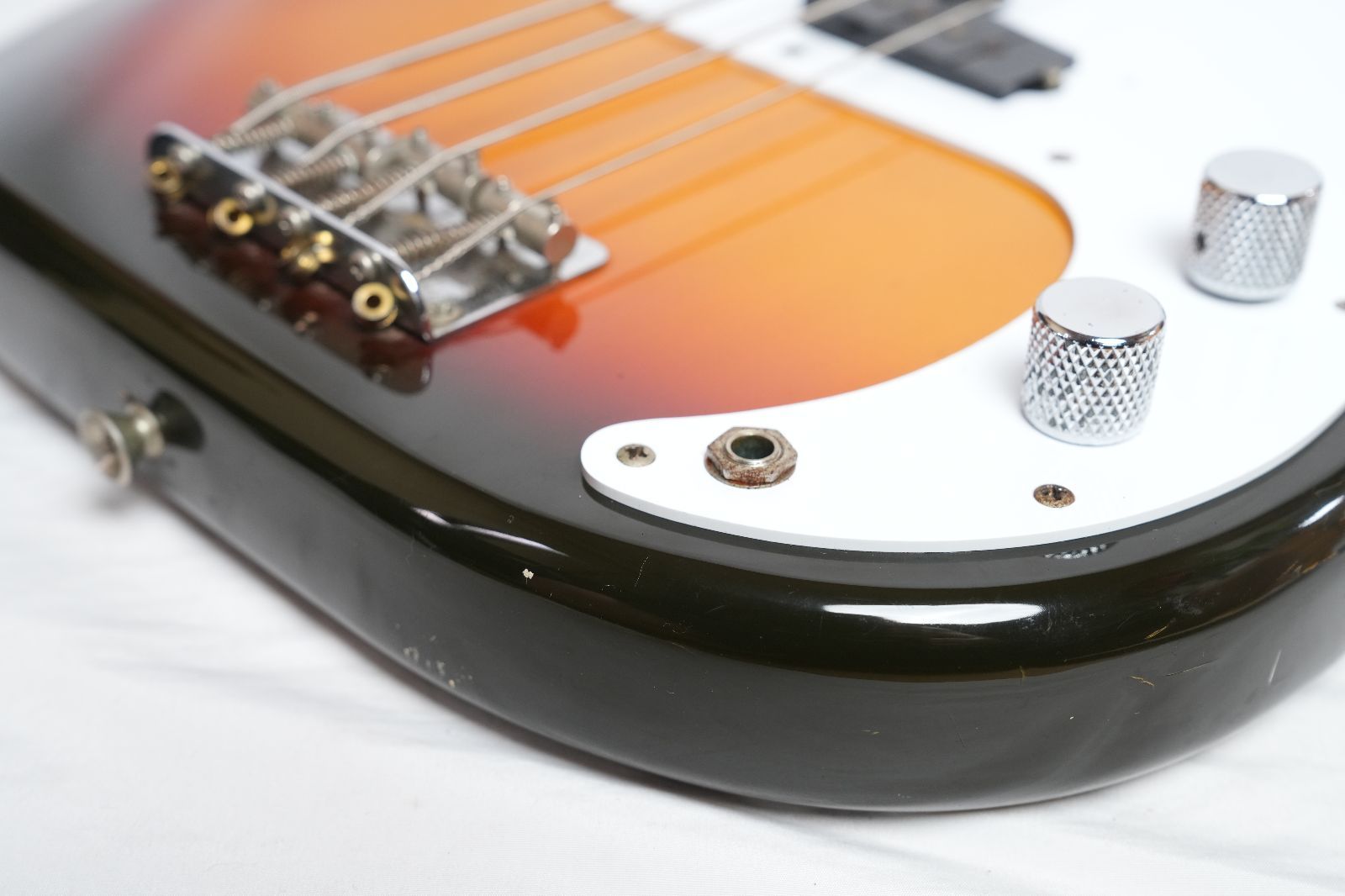 ☆Squier by Fender☆SPB-33 PRECISION BASS 3TS Silver Series