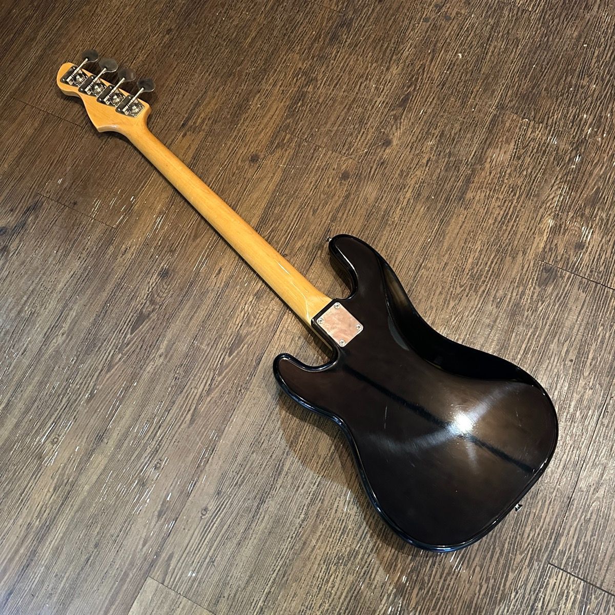 ☆約40年前のベース　メーカー不明　Tokai？　依頼品 ジャパンヴィンテージ「Tokaiベースのグレード 判別方法