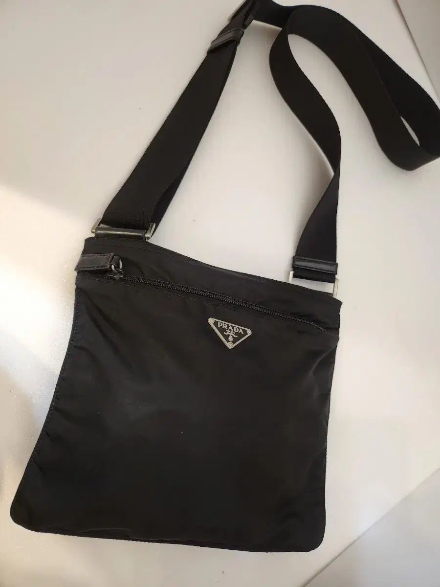 PRADA プラダ ナイロン クロスバッグ