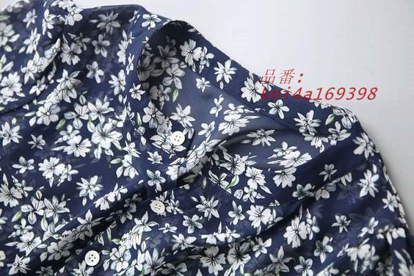 プリントワンピース