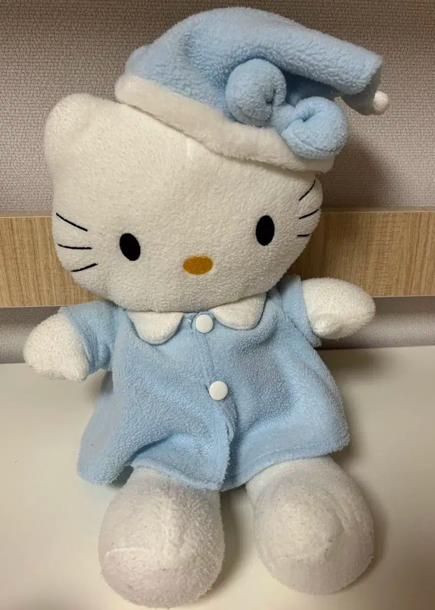 クラシックキティ パジャマ おやすみ 人形