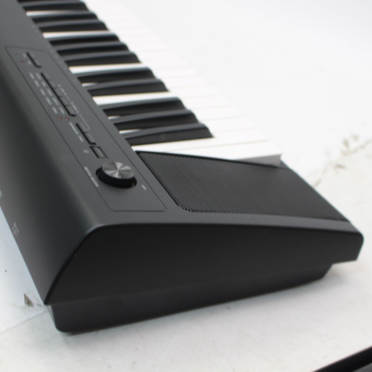 072)ヤマハ YAMAHA NP-32B 電子キーボード ブラック 2018年製