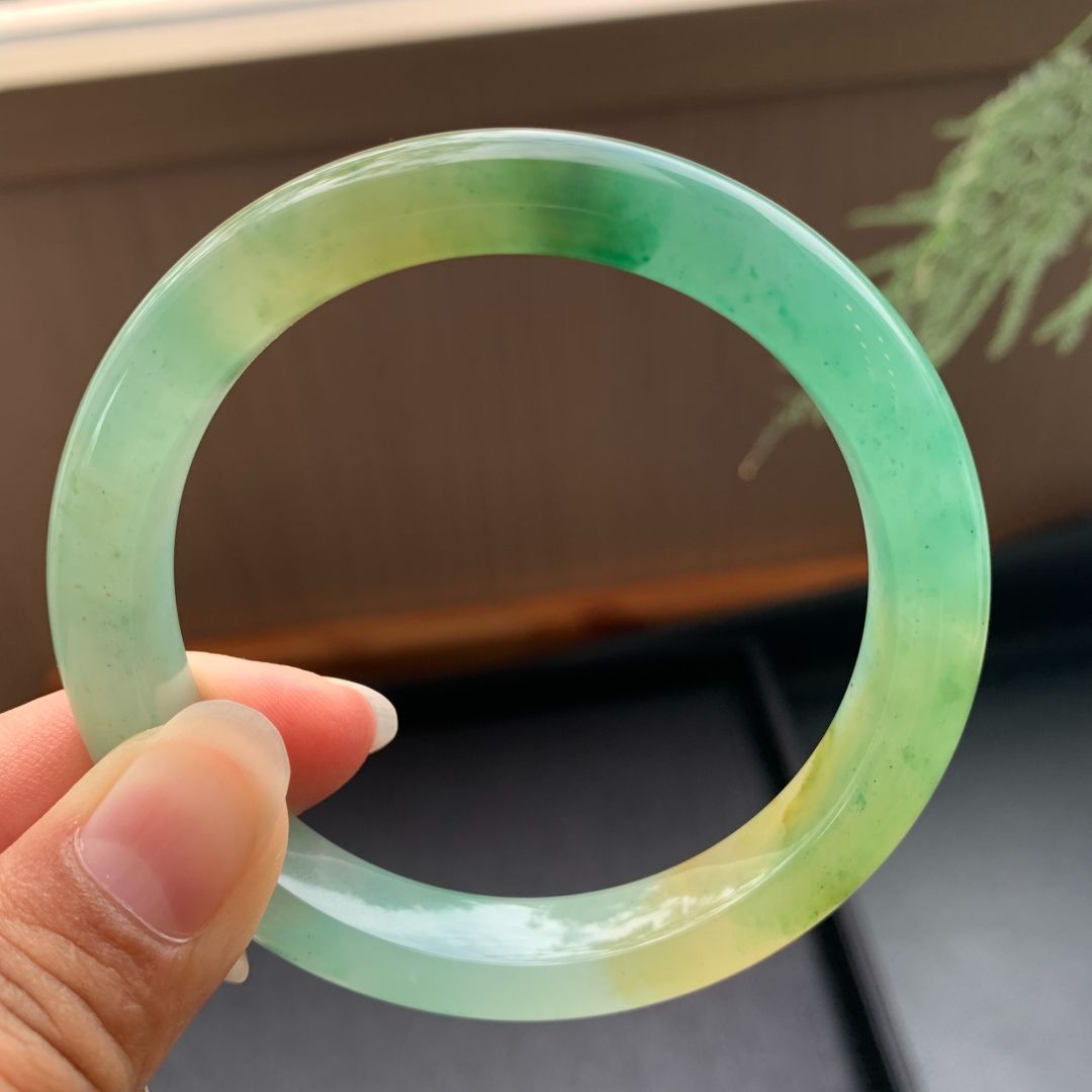 極上 アイリスホワイトファントムクォーツ ブレス K243 ホワイト