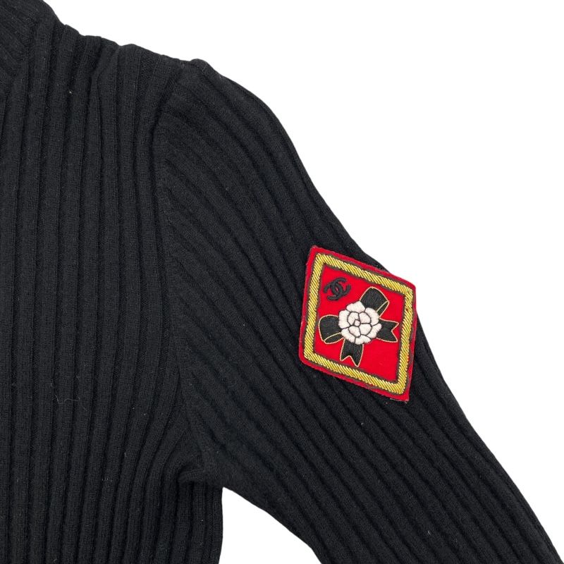 シャネル CHANEL ヴィンテージカメリアワッペンカシミヤニットセーター P08835 ブラック カシミア ニット レディース 中古 シャネル CHANEL ヴィンテージカメリアワッペンカシミヤニット