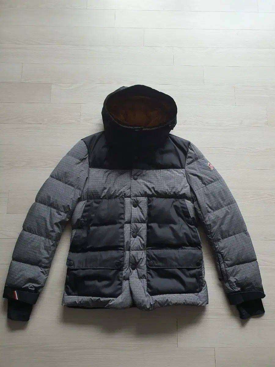 ⚠️4⁄9までのお値下げです モンクレ MONCLER ダウンジャケット