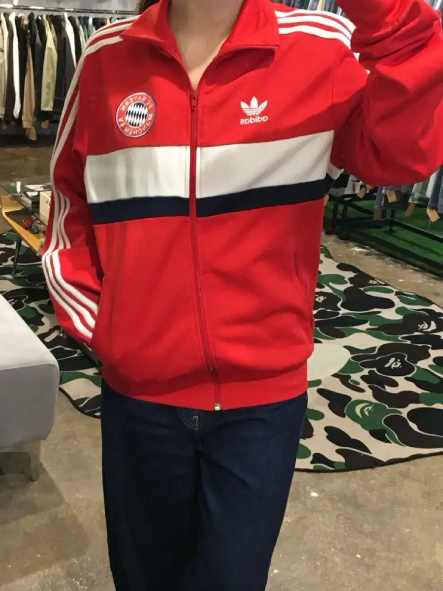 アディダス ミュンヘン