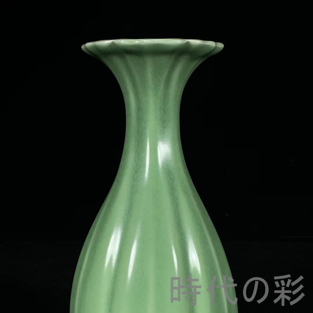 中国古美術 宋代 龍泉窯 梅子青釉 瓜形瓶 花瓶 文房置物 茶道具 青磁