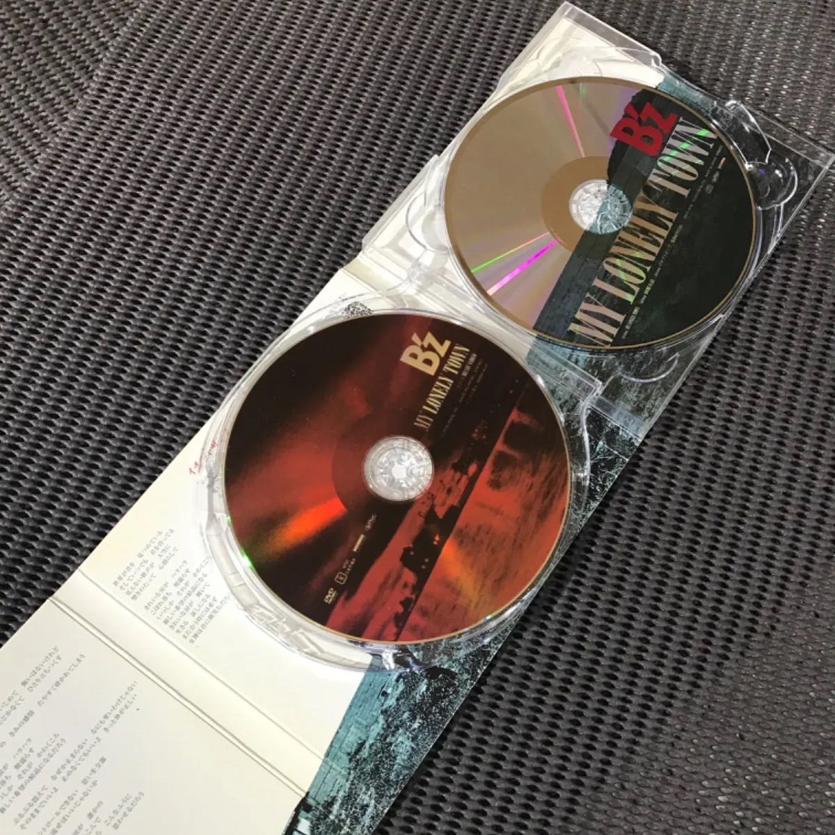 B'z MY LONELY TOWN(初回限定盤CD+DVD) - メルカリ