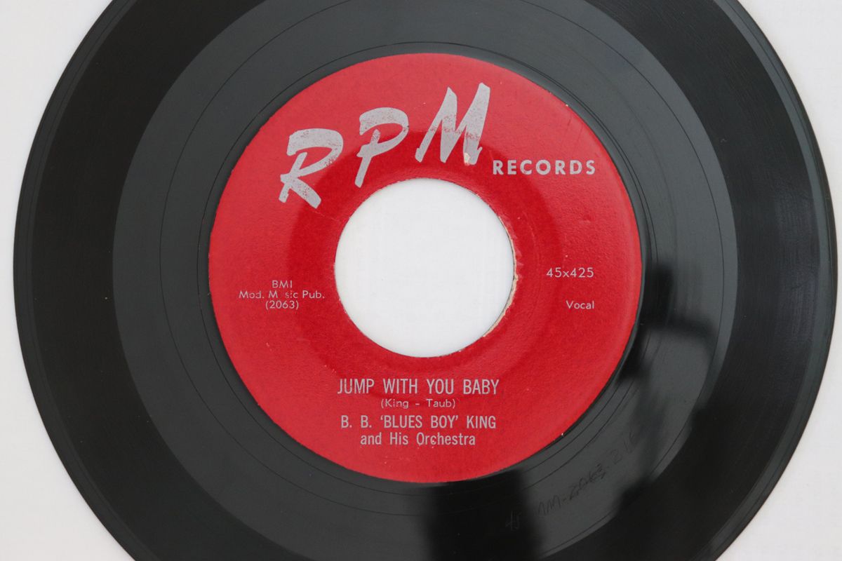 米7” B.B. King Orchestra Jump With You Baby / Lonely And Blue 45x425 RPM Records /00080 米7” B.B. King Orchestra Jump With You Baby / Lonely And