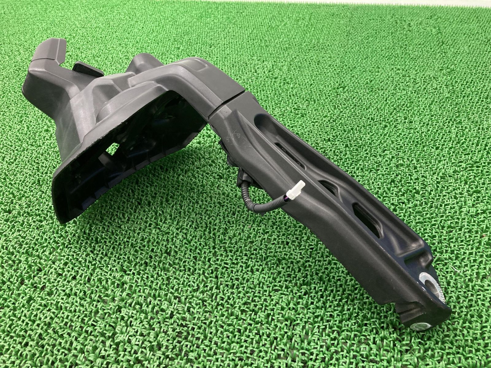 MT-09 リアフェンダー BS2 ヤマハ 純正 中古 バイク 部品 RN34J