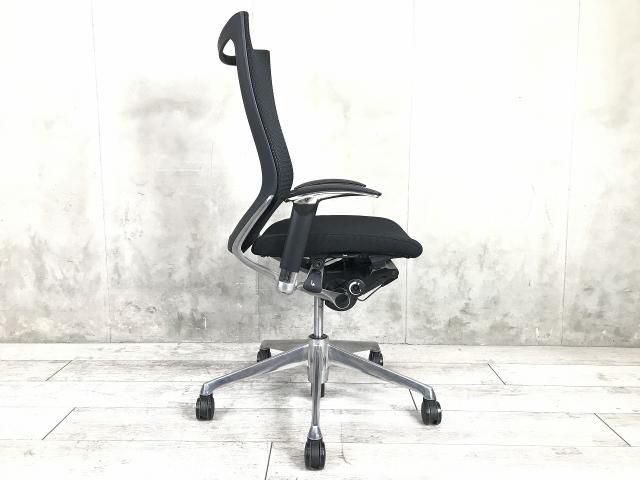 オカムラ okamura