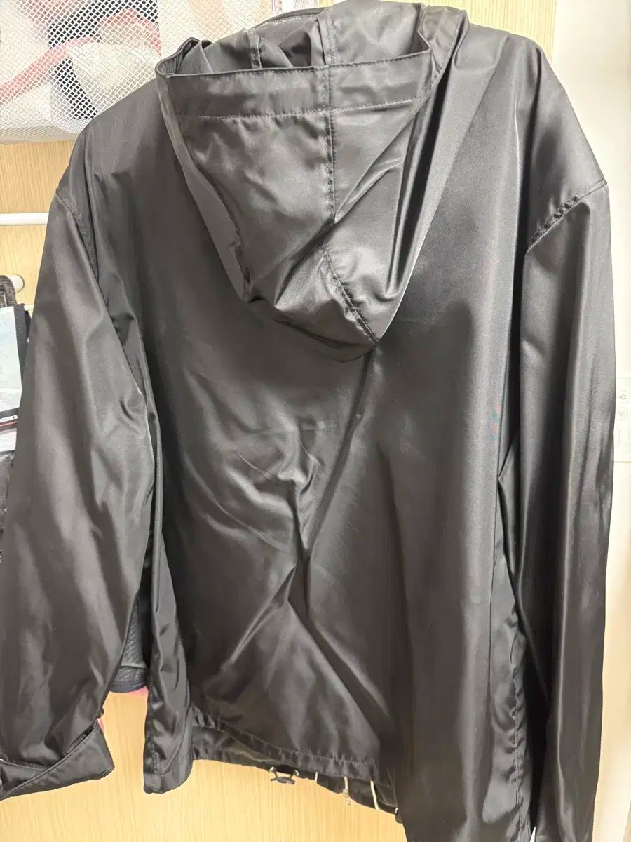 PRADA プラダ ロゴ Re-nylon リナイロン ウインドブレーカー ☆関税込☆PRADA☆Re-Nylon ウィンドブレーカー ジャケット