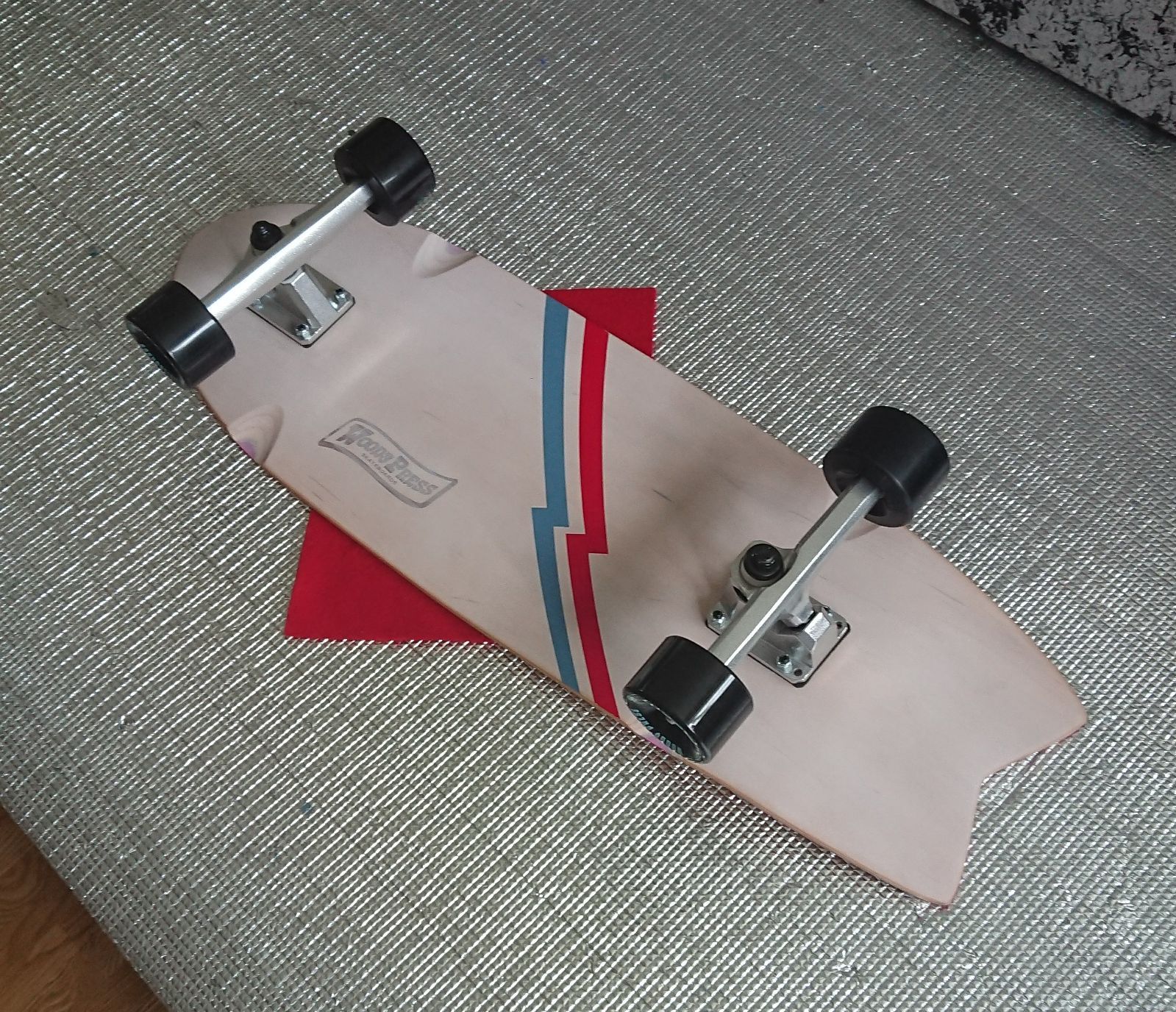 30＜税送料3560込み＞ 新開発カービングトラック搭載 WOODY 30