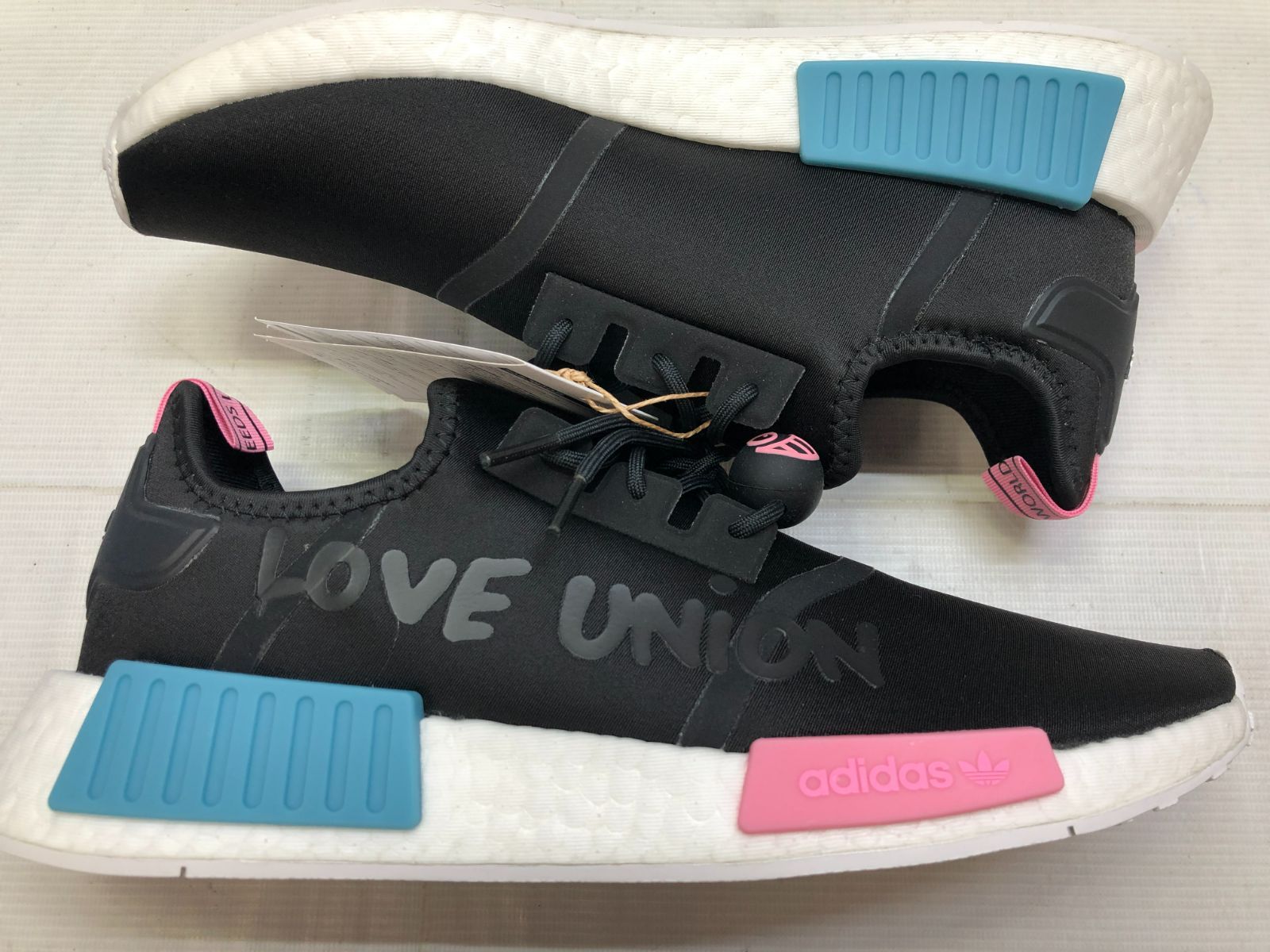 adidas NMD_R1 x Andre Saraiva アンドレ・サライヴァ スニーカー