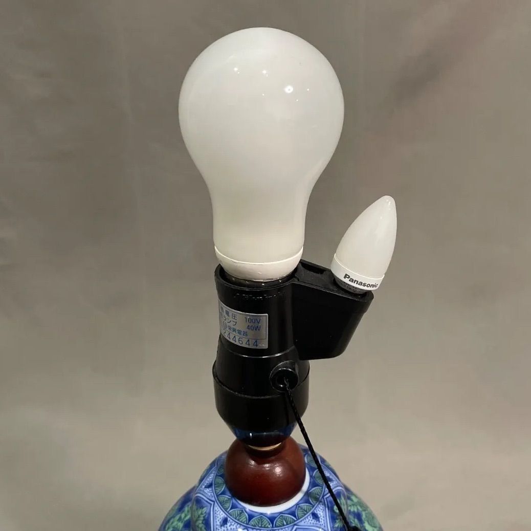 ★ 青華緑彩 陶器 木製 電気 スタンド ランプ 照明 ライト 電球 大型 花柄 青華緑彩 陶器製テーブルランプ スタンド ランプ 花瓶卓上ライト