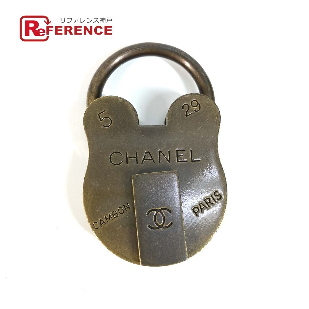 CHANEL シャネル ダブルC ロゴ キーホルダー キーリング ココマーク CHANEL （新品・未使用品）シャネル カー 車 ココマーク