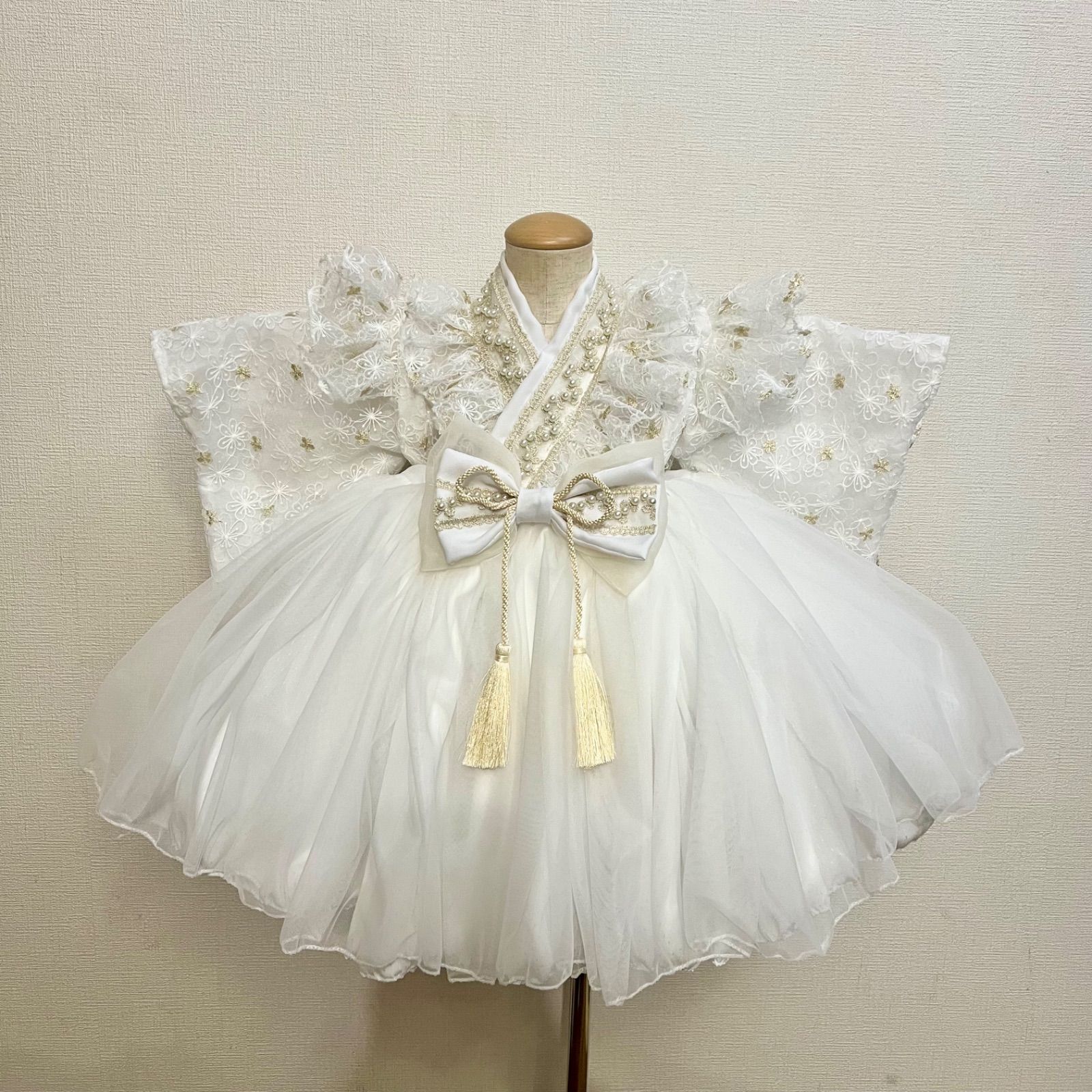 お宮参り　０歳祝い着　女児　新品未使用　白地 お宮参り 0歳祝い着 女児 新品未使用 白地 お宮参り女の子 初着